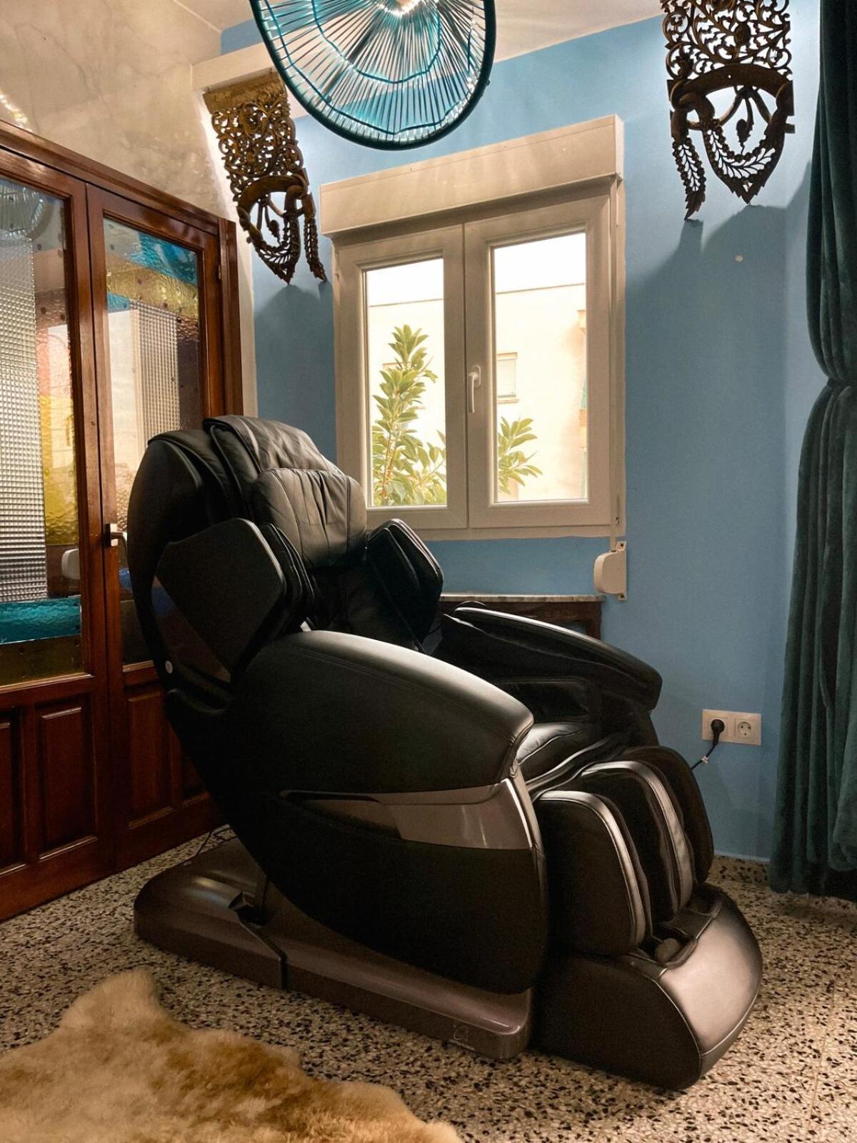 Apartment Unique Escape Cinema Massage Chair Málaga