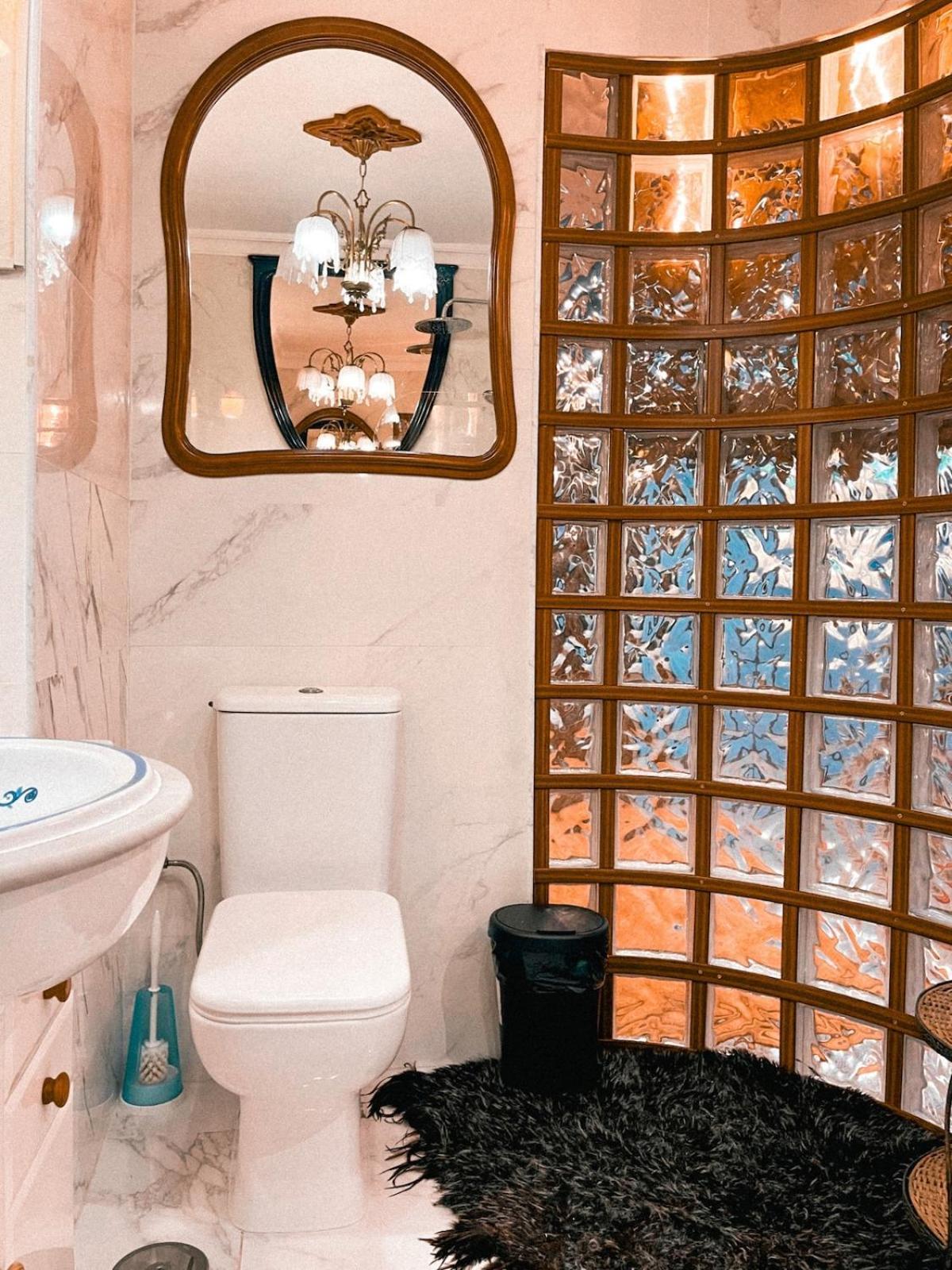 Unique Escape Cinema Massage Chair Apartment Malaga